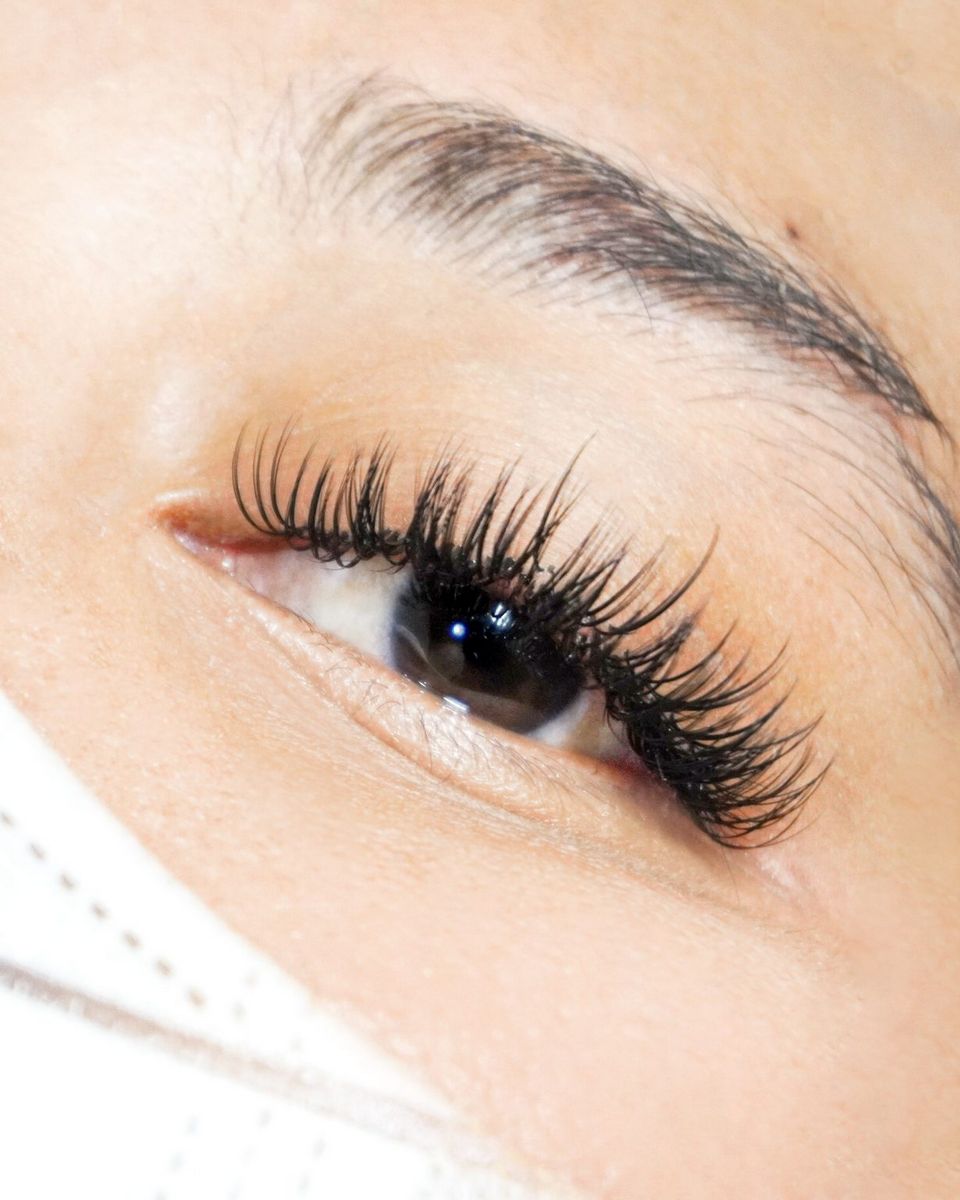 Rekomendasi Eyelash Extension Sesuai Bentuk Mata