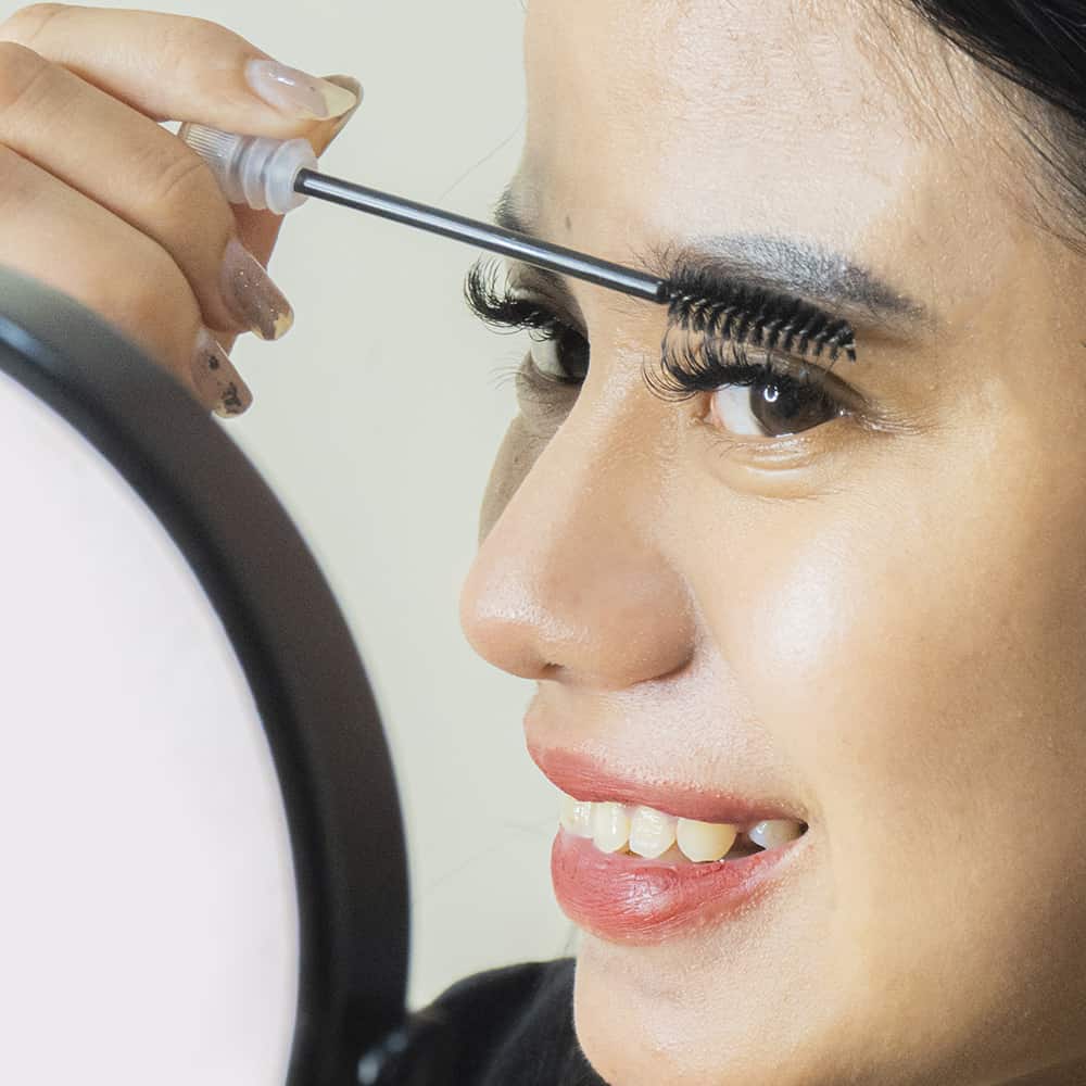 Cara Membersihkan Eyelash Extension dengan Benar